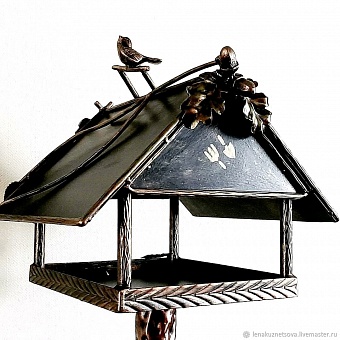 Кормушка кованая - для птиц